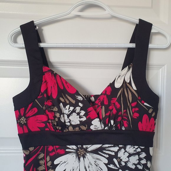 RW&CO. black/white/red floral dress (US 4) - Picture 2 of 5